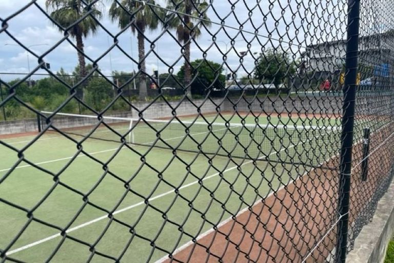 Photo of property in 55 Kirikiri Lane, East Tamaki, Auckland, 2013