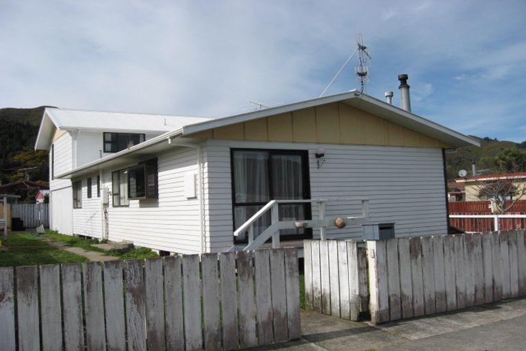 Photo of property in 162 Wise Street, Wainuiomata, Lower Hutt, 5014