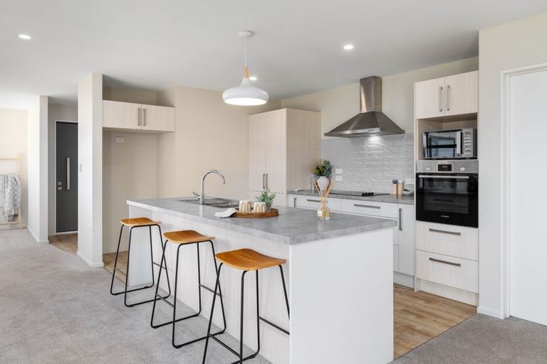 Photo of property in 5 Ruston Lane, Halswell, Christchurch, 8025