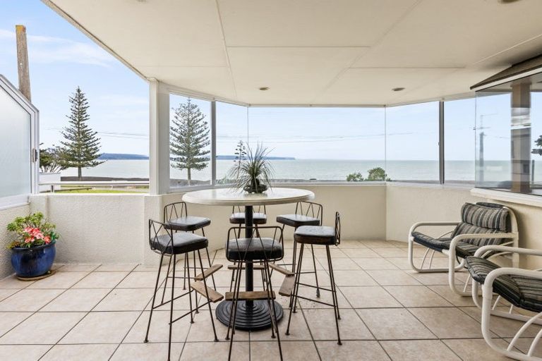 Photo of property in 36 Charles Street, Westshore, Napier, 4110