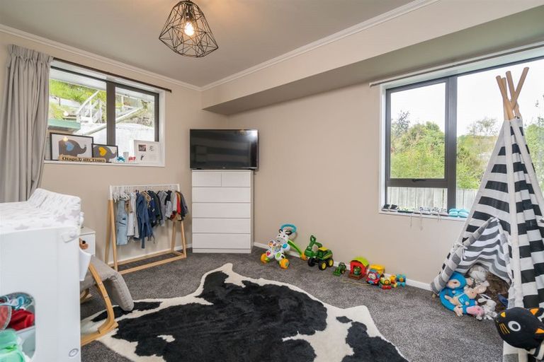 Photo of property in 8 Greenhithe Street, Waihola, Milton, 9073