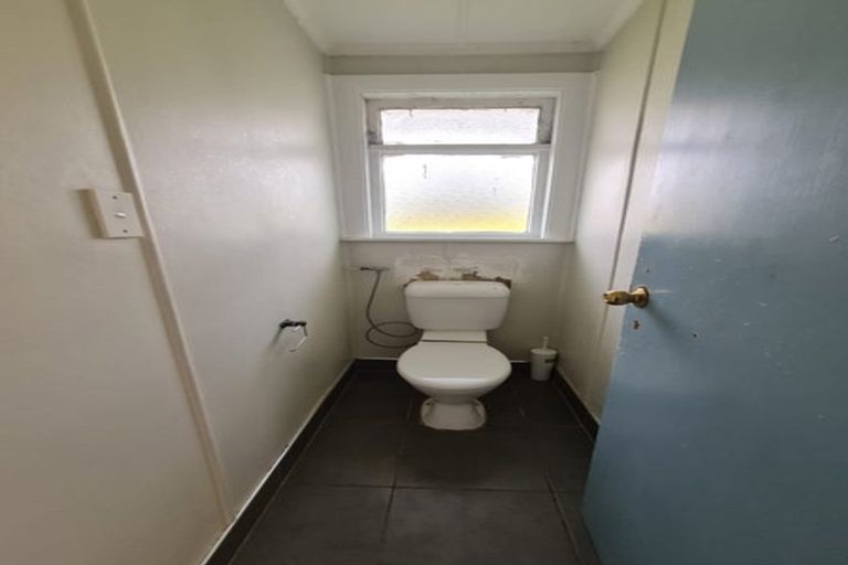 Photo of property in 35 Hukatai Street, Elsdon, Porirua, 5022
