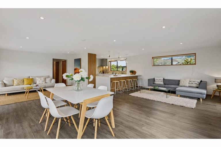 Photo of property in 105 Centaurus Road, Huntsbury, Christchurch, 8022