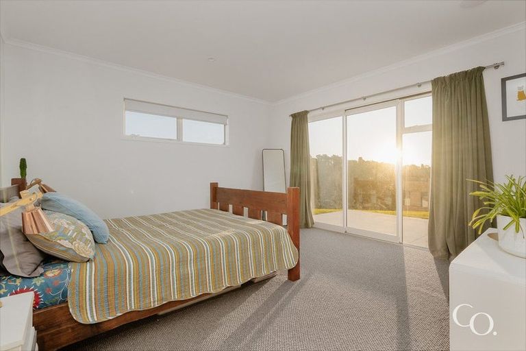 Photo of property in 45 Te Auhi Way, Welcome Bay, Tauranga, 3112