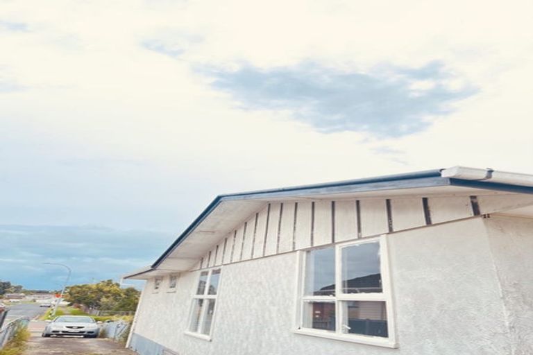 Photo of property in 47 Friesian Drive, Mangere, Auckland, 2022