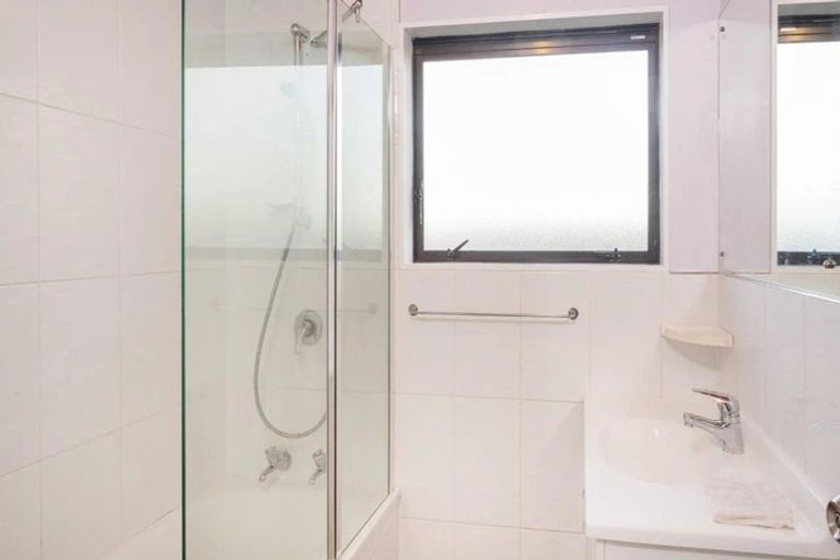 Photo of property in 372 Swanson Road, Ranui, Auckland, 0612