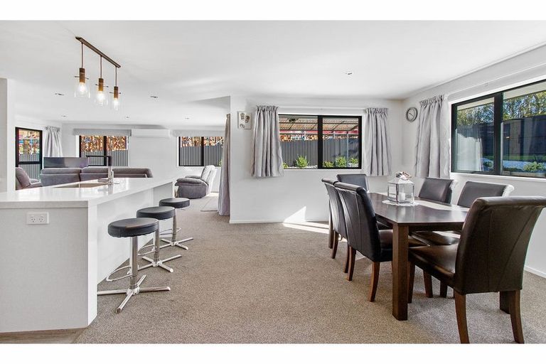 Photo of property in 2 Fisher Place, Glenwood, Timaru, 7910