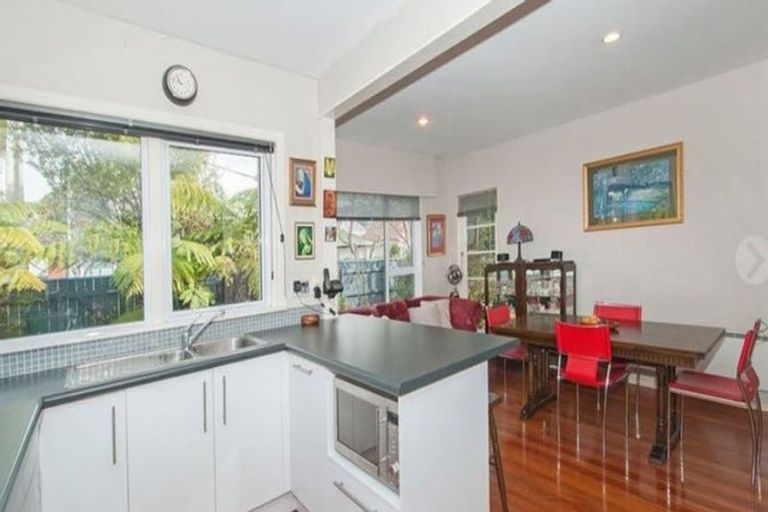 Photo of property in 15 Harley Grove, Boulcott, Lower Hutt, 5010