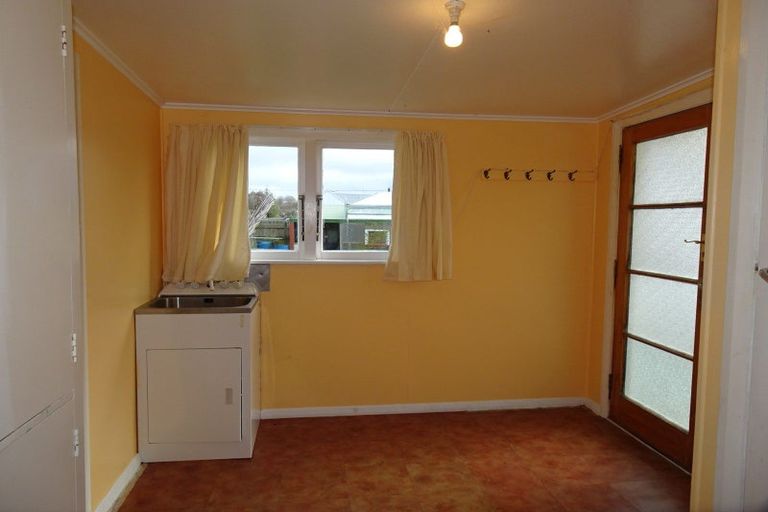 Photo of property in 12 Huxley Street, Pahiatua, 4910