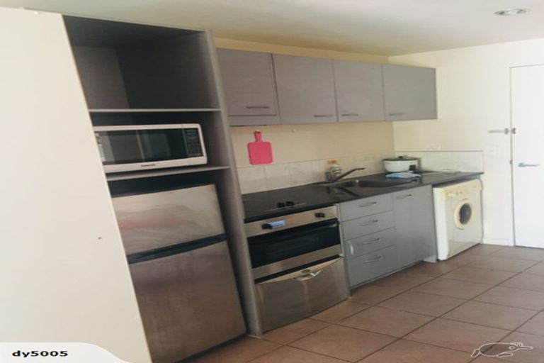 Photo of property in 76 Albert Street, Winton, 9720