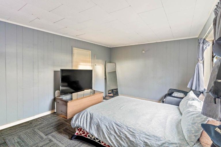 Photo of property in 25 Dissmeyer Drive, Clover Park, Auckland, 2019