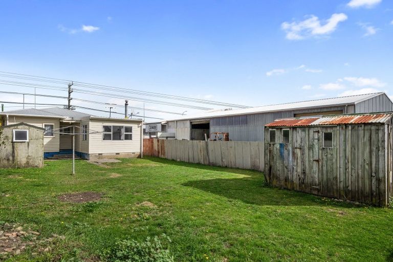 Photo of property in 12 Hokio Beach Road, Levin, 5510