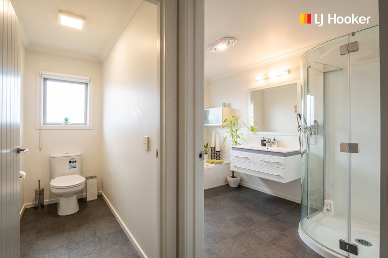 Photo of property in 22 William James Close, Mosgiel, 9024