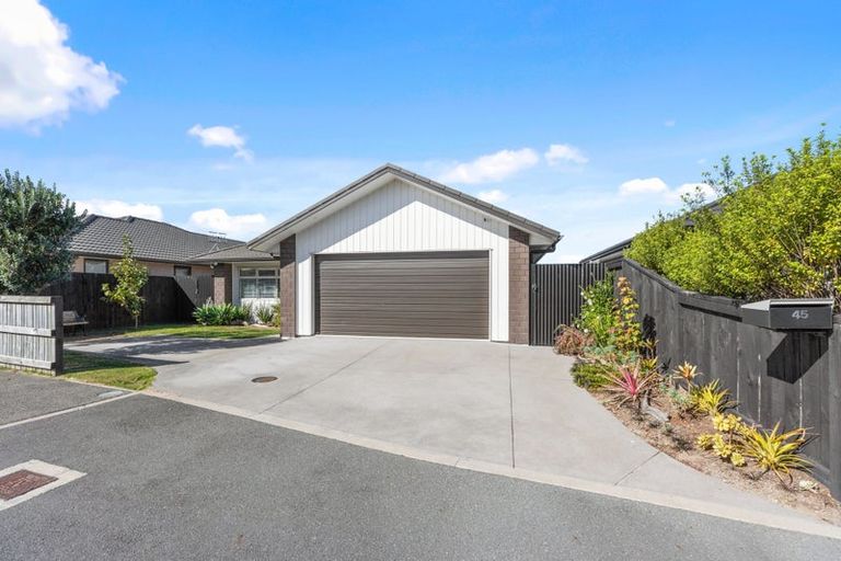 Photo of property in 45 Dunkeld Drive, Papamoa, 3118