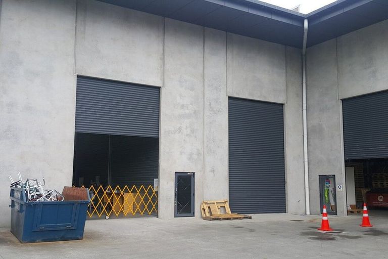 Photo of property in 21 Bell Road, Waiwhetu, Lower Hutt, 5010