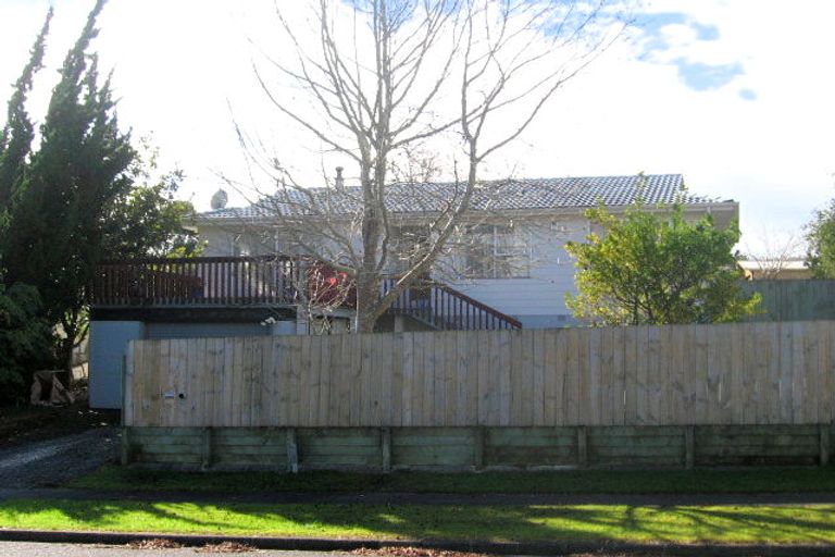 Photo of property in 9 Clyma Place, Massey, Auckland, 0614