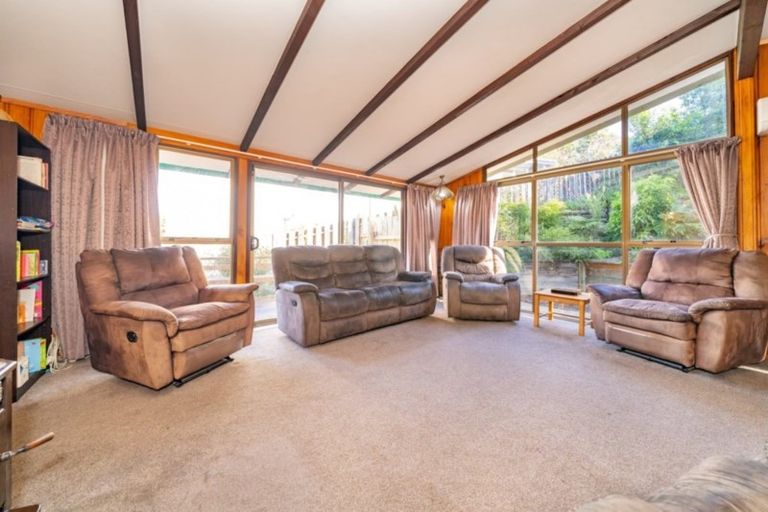 Photo of property in 57 Norana Road, Timberlea, Upper Hutt, 5018