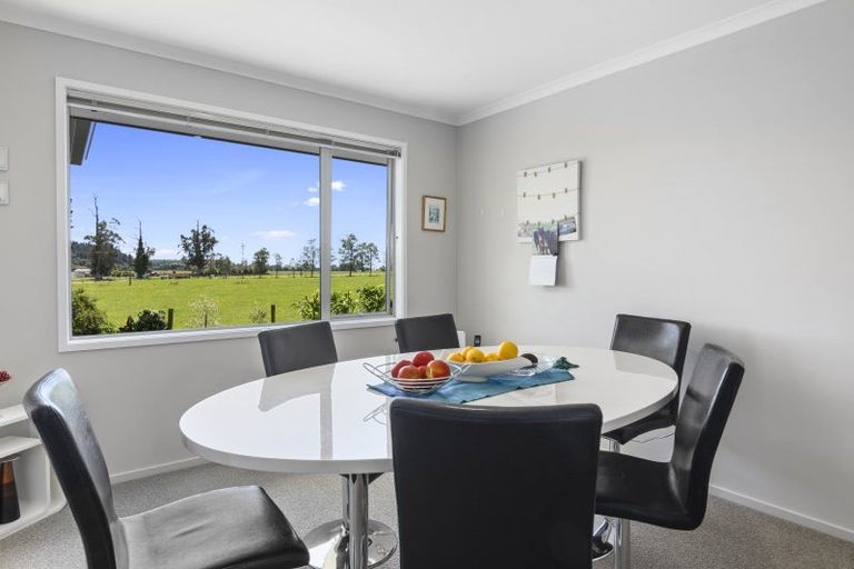 Photo of property in 15 Arapeta Place, Takaka, 7110