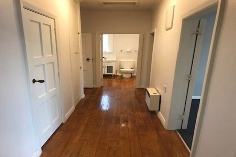 Photo of property in 179 Whites Line East, Waiwhetu, Lower Hutt, 5010