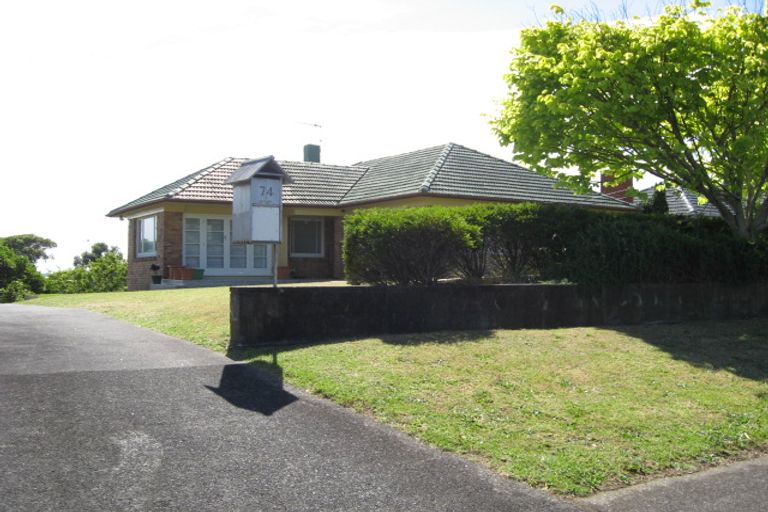 Photo of property in 74 Crawford Avenue, Mangere Bridge, Auckland, 2022