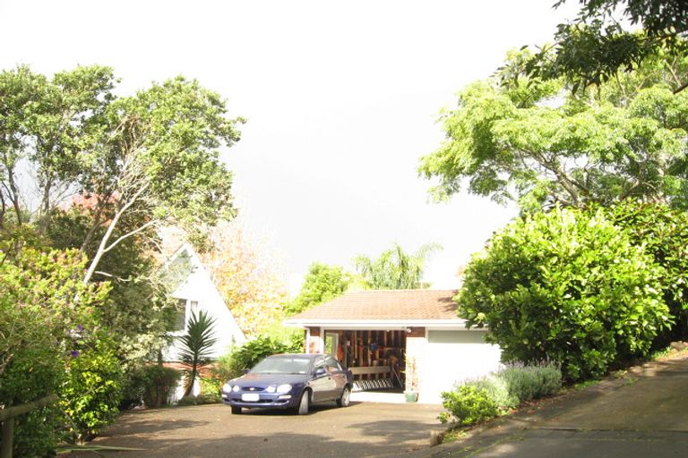 Photo of property in 75 Haseler Crescent, Howick, Auckland, 2014