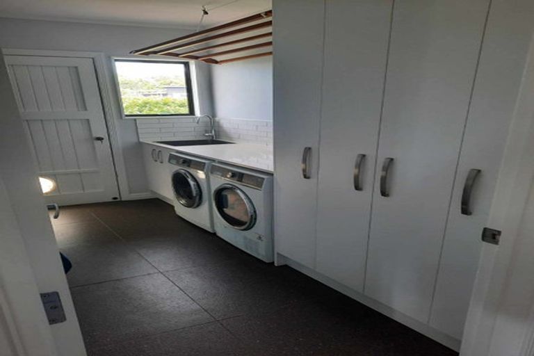 Photo of property in 384 Glenbrook Station Road, Glenbrook, Waiuku, 2681