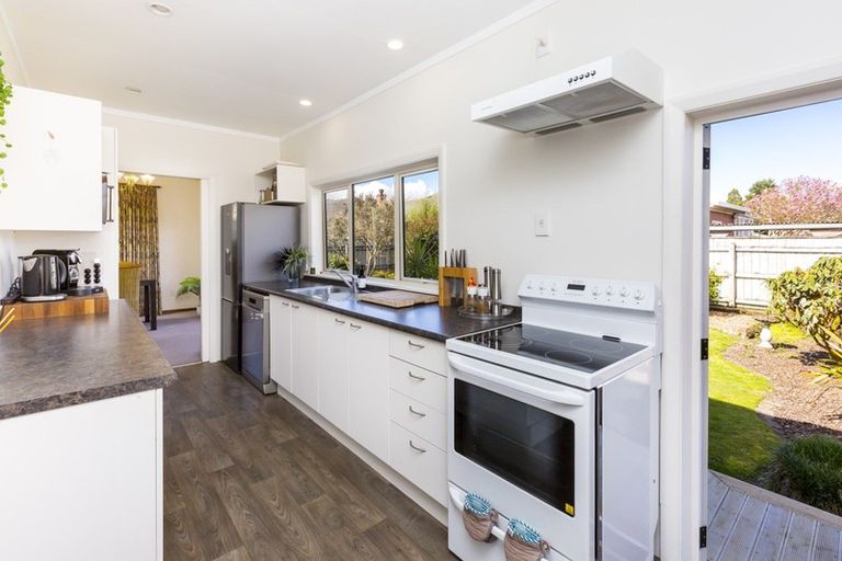 Photo of property in 32 Mcparland Street, Ebdentown, Upper Hutt, 5018