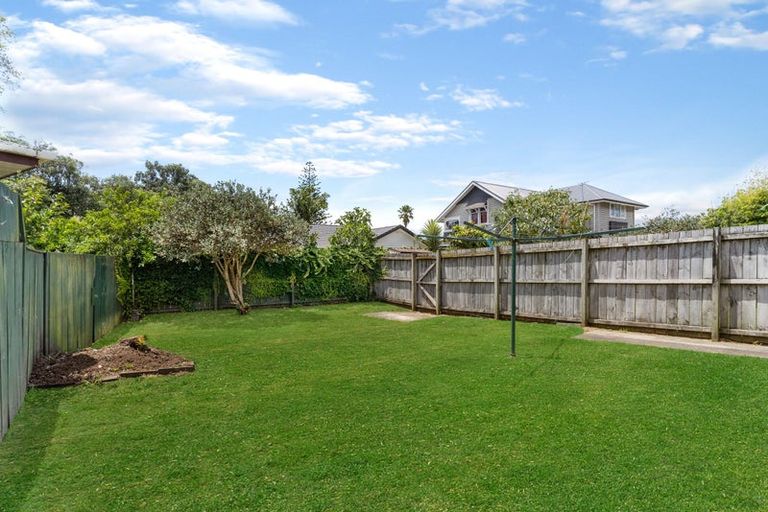 Photo of property in 2/9 Rodney Street, Howick, Auckland, 2014