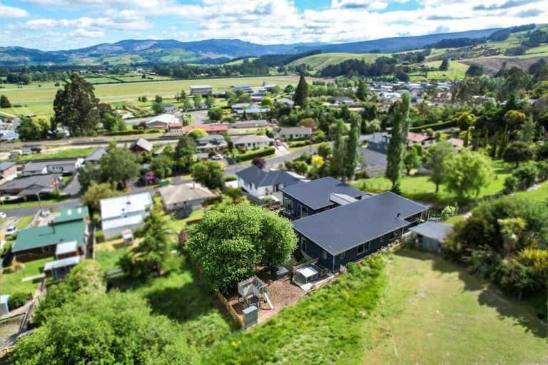 Photo of property in 32 Paterson Road, Mosgiel, 9092