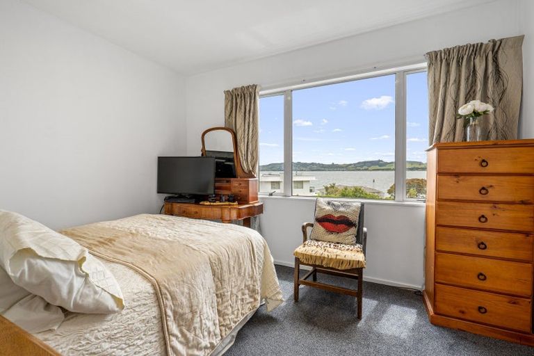 Photo of property in 1/208 Lake Terrace, Hilltop, Taupo, 3330