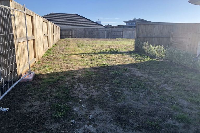 Photo of property in 23 Kotiate Street, Papamoa Beach, Papamoa, 3118