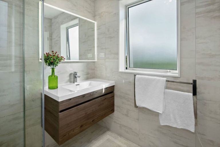 Photo of property in 15 Lisnoble Road, Flat Bush, Auckland, 2019