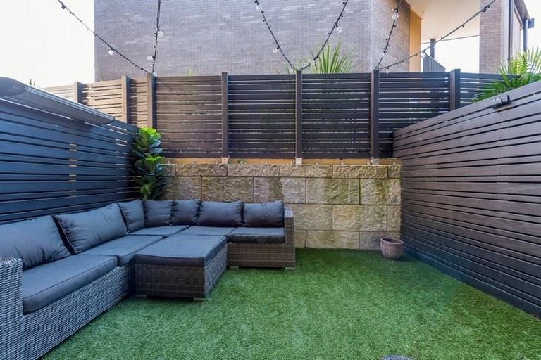 Photo of property in 16 Catalina Bay Drive, Hobsonville, Auckland, 0616