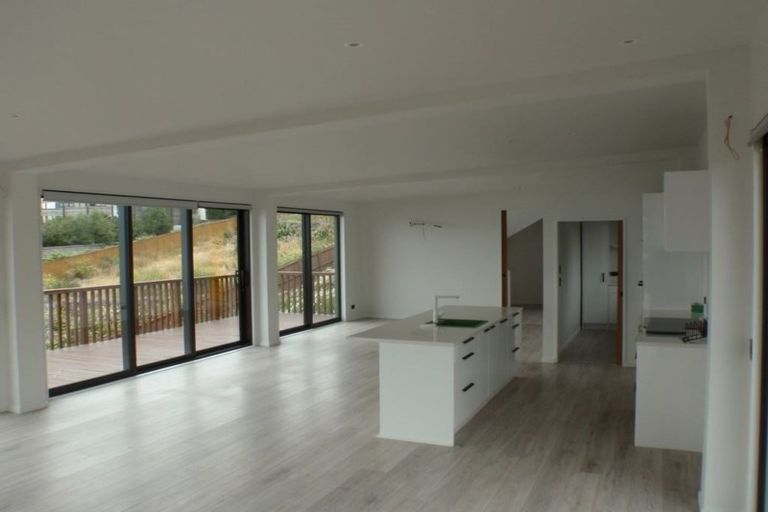 Photo of property in 6 Whiterock Lane, Richmond Hill, Christchurch, 8081