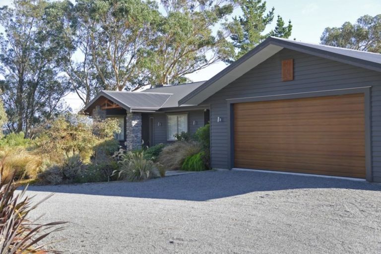 Photo of property in 1 Campbell Drive, Martinborough, 5711