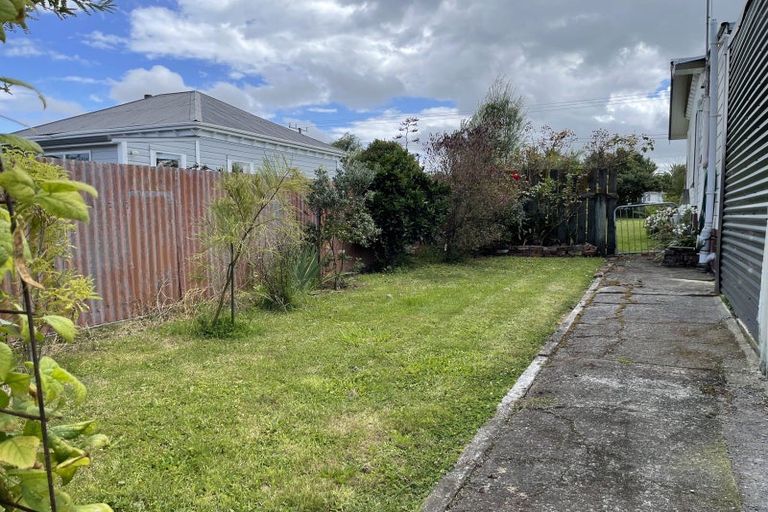 Photo of property in 19 Tavistock Road, Waipukurau, 4200