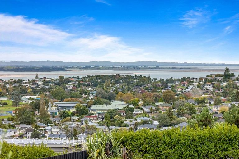 Photo of property in 6a Ava Avenue, Titirangi, Auckland, 0604