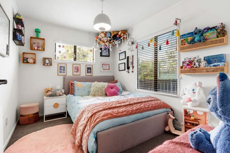 Photo of property in 25 Sunningdale Street, Wattle Downs, Auckland, 2103