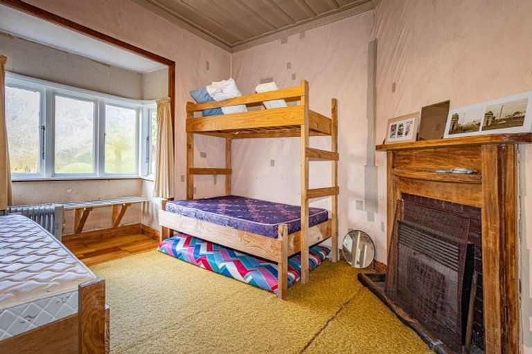 Photo of property in 32 Hukaroa Road, Raetihi, 4632