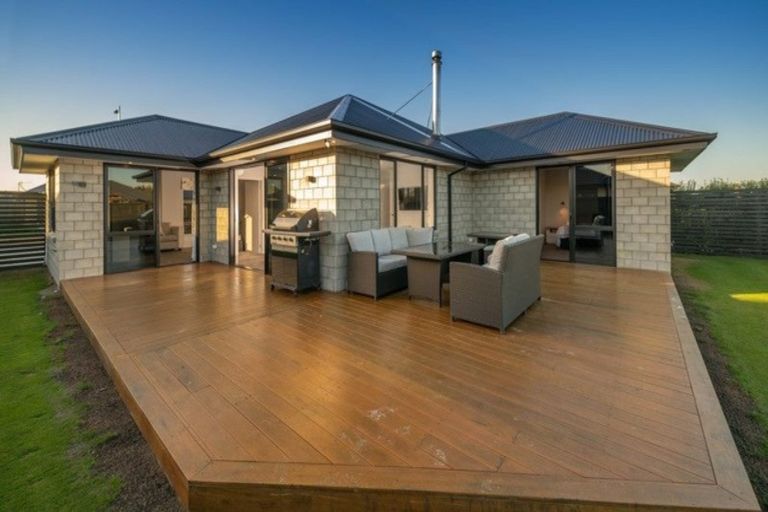 Photo of property in 45 Andesite Drive, Rolleston, 7614