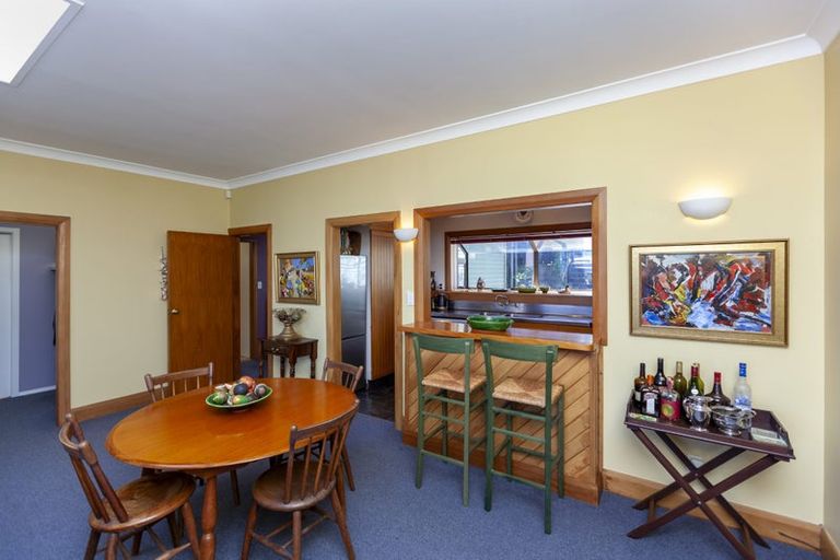 Photo of property in 12 Karekare Road, Raumati South, Paraparaumu, 5032