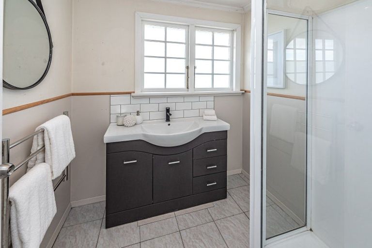 Photo of property in 64 Purnell Street, College Estate, Whanganui, 4500