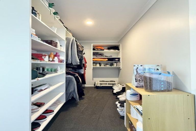 Photo of property in 4b Horoeka Street, Stokes Valley, Lower Hutt, 5019