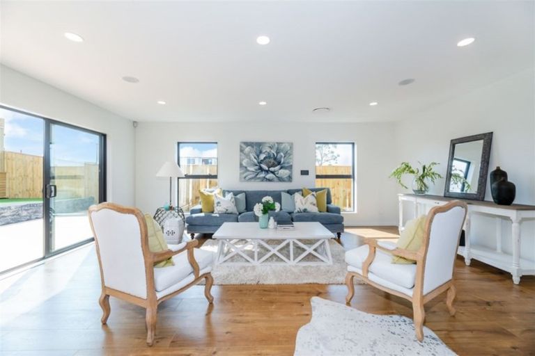 Photo of property in 11 Tai Crescent, Hobsonville, Auckland, 0616