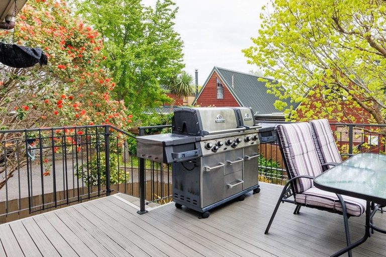 Photo of property in 69 Waterloo Crescent, Hokowhitu, Palmerston North, 4410