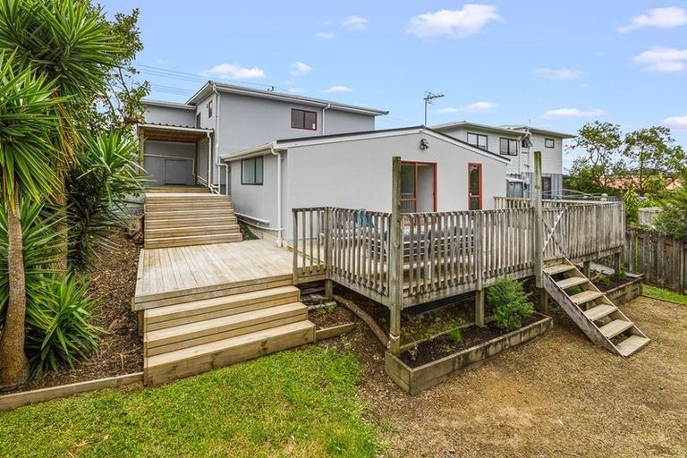 Photo of property in 167 Vipond Road, Stanmore Bay, Whangaparaoa, 0932