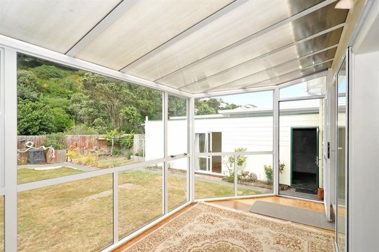 Photo of property in 34 Happy Valley Road, Owhiro Bay, Wellington, 6023