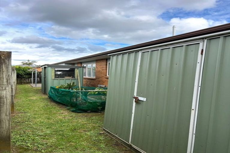 Photo of property in 5 Fitchburg Place, Mangere, Auckland, 2022