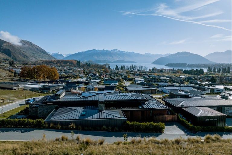 Photo of property in Meadowstone Alpha Series, 2 Petalite Lane, Wanaka, 9305