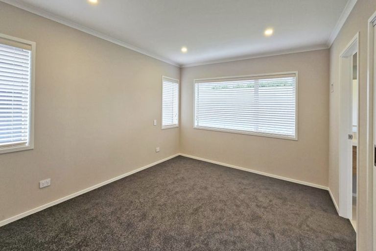 Photo of property in 14 George Yee Place, Taradale, Napier, 4112
